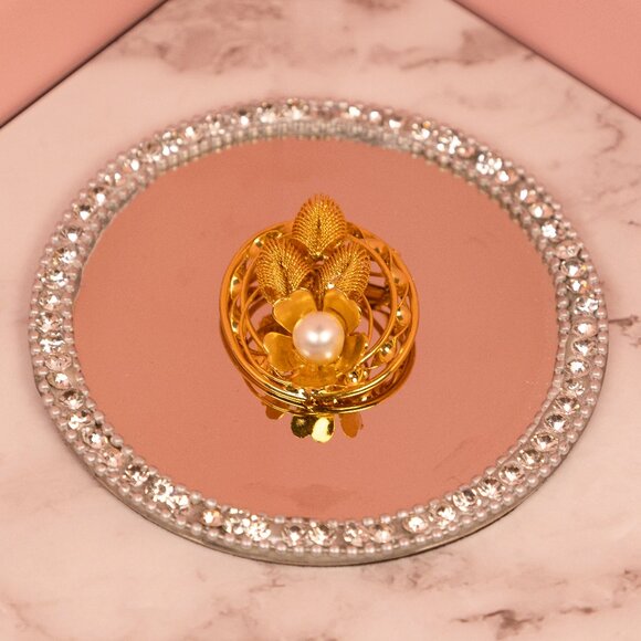 Gold Colored Leaf and Flower Brooch Pin - Picture 1 of 2